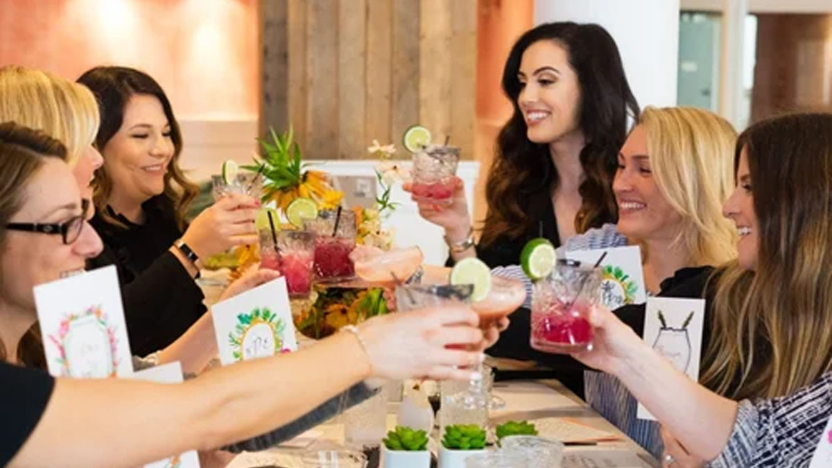 Sip and Script at Oaken Bistro and Bar at The Forester Hotel